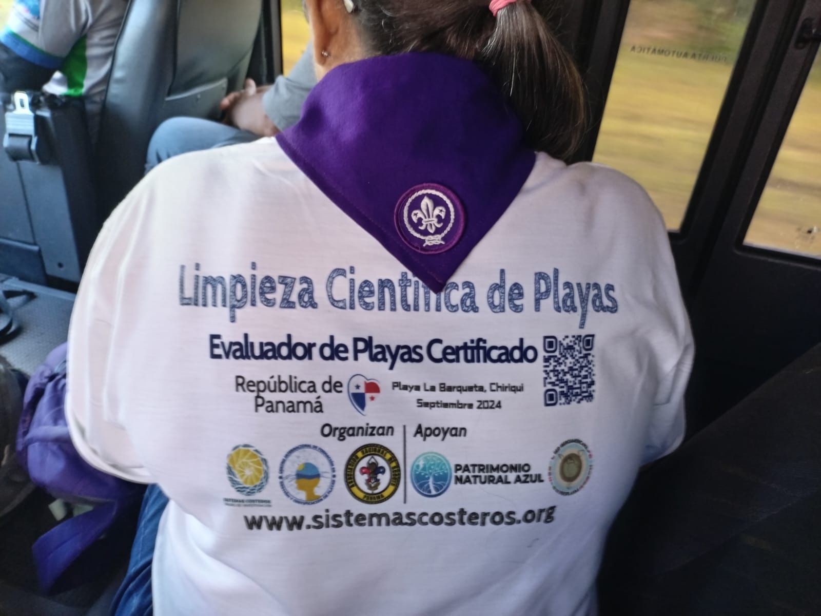 El impacto de la basura proveniente de la industria textil y bebidas en los ecosistemas de playas en América Latina y el Caribe